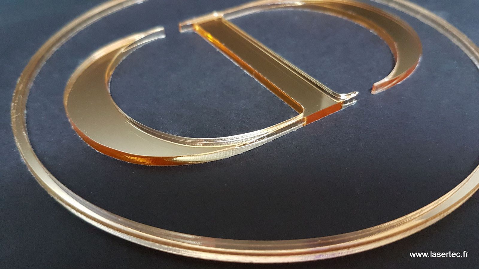 plexi miroir or découpé au laser
