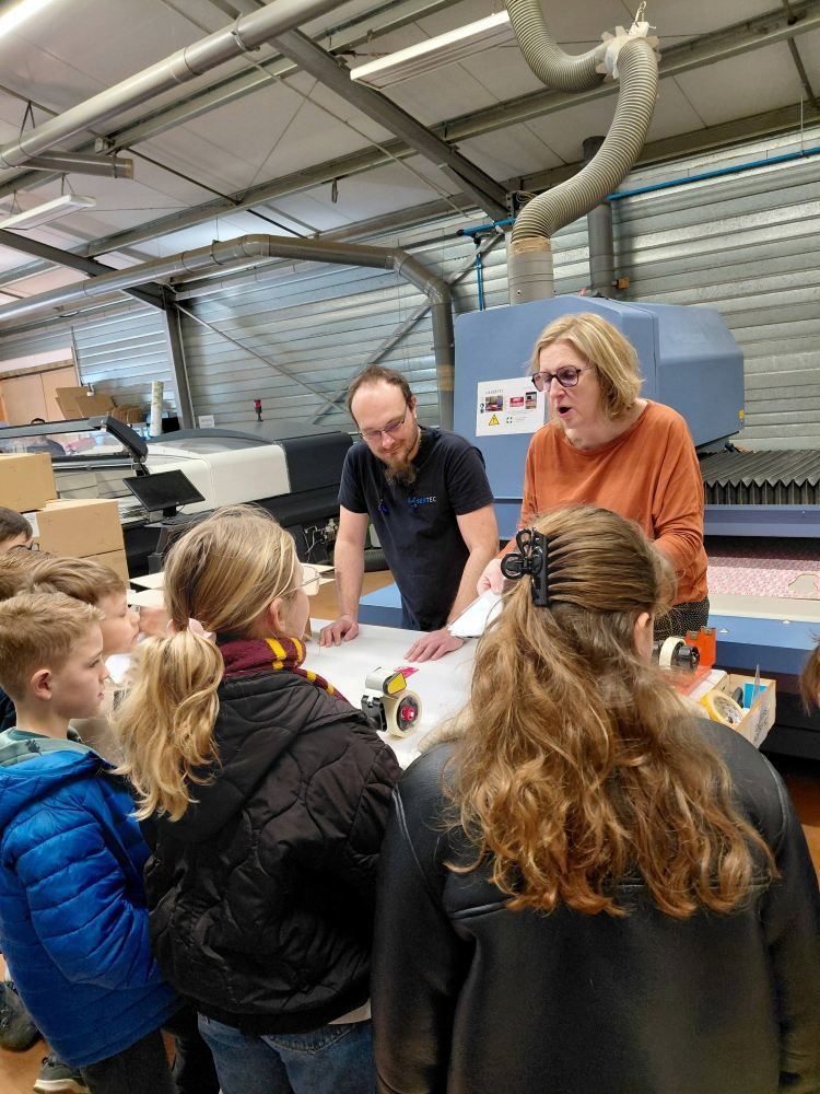 Lasertec accueille des jeunes pour un projet vidéo