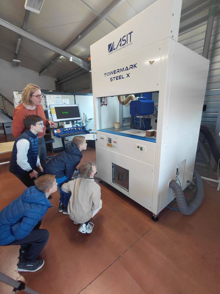 Lasertec accueille des jeunes pour un projet vidéo