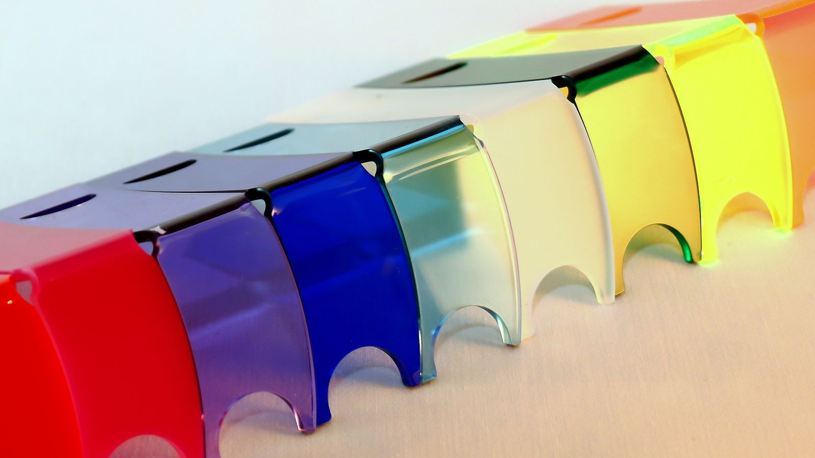 Découpe pliage plexi Découpe pliage plexiglas