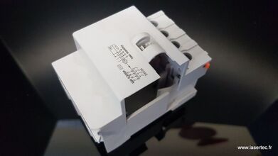 Gravure sur plastique