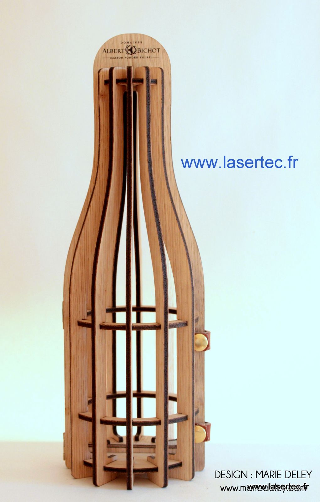 chêne découpé au laser