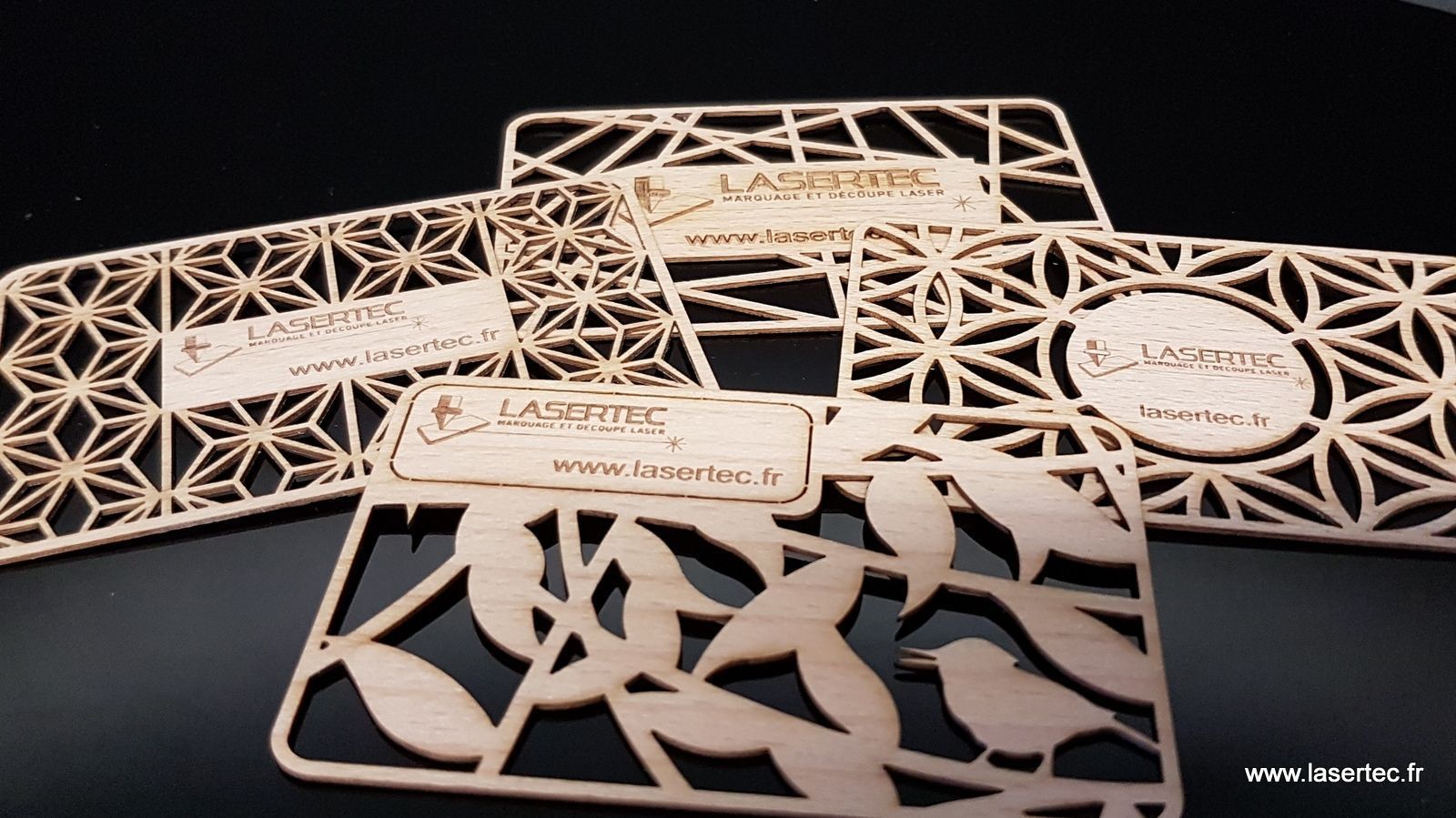 cartes de visites réalisées en cp 0.8 mm