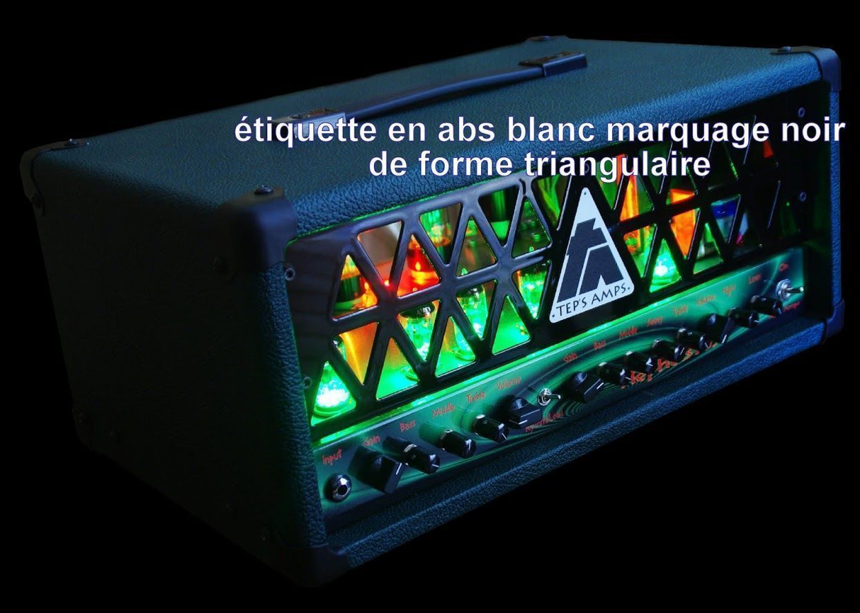 étiquette aspect alu découpée et gravée au laser