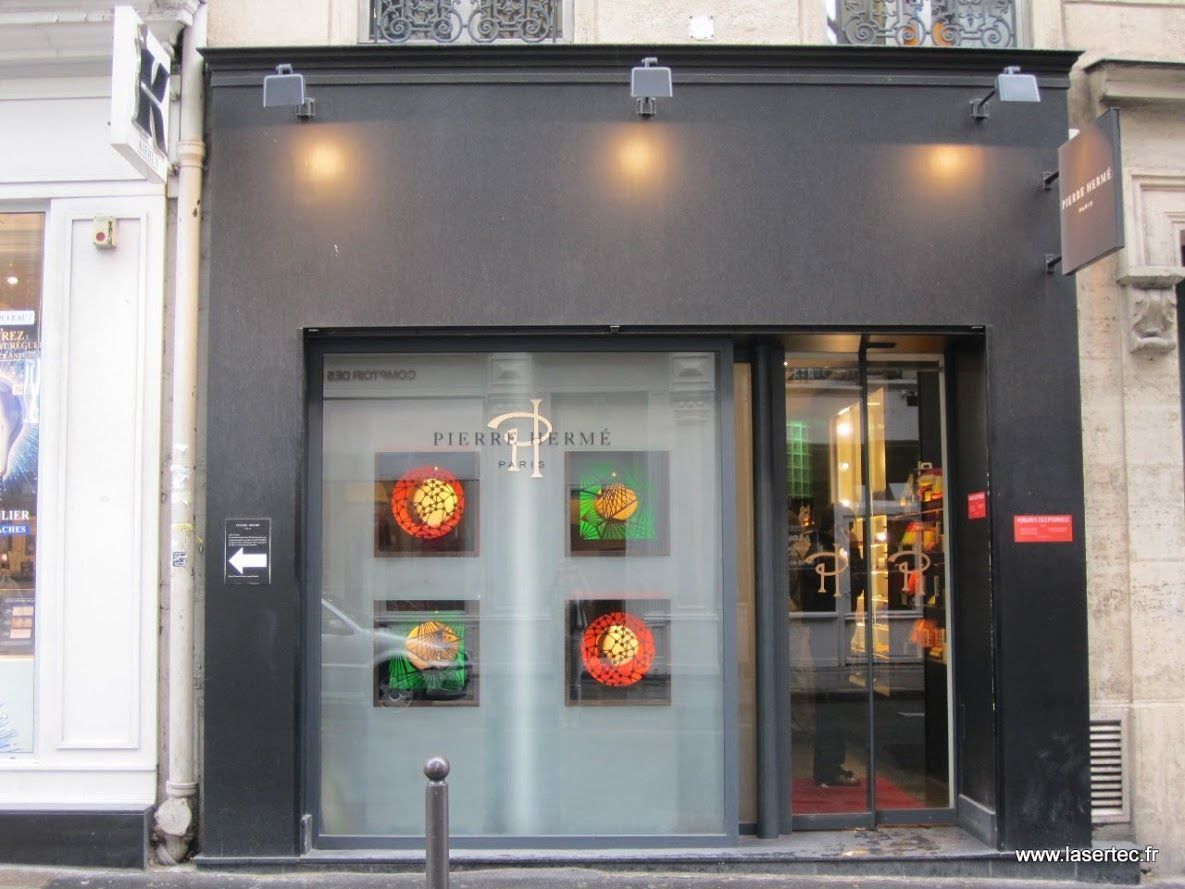 decors vitrine laser