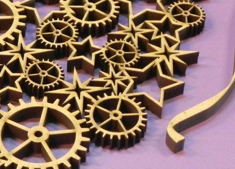 objets en bois découpés au laser