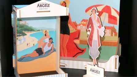 impression numérique en couleur la belle Angèle