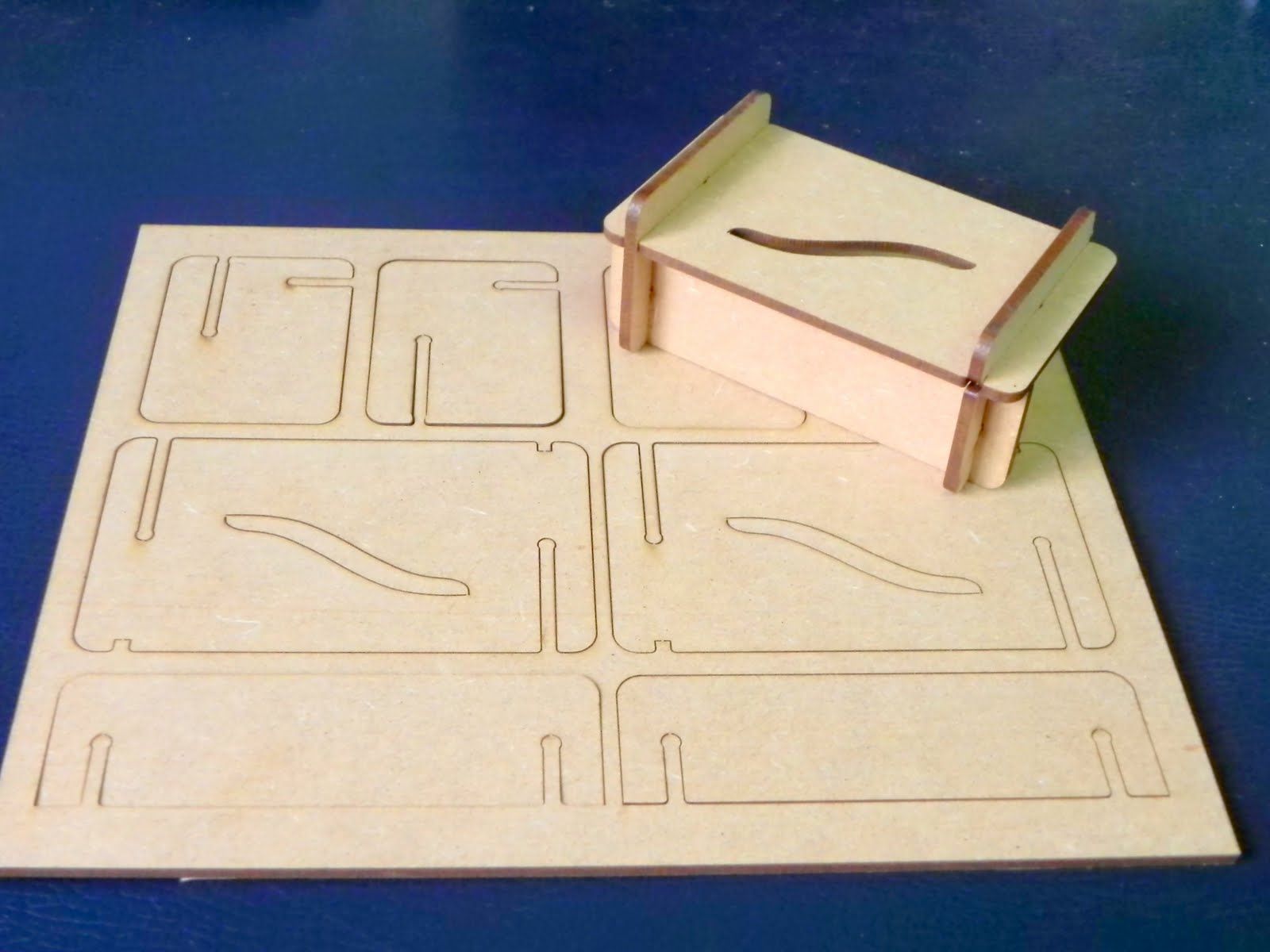 Découpe laser bois Bijoux - Filaire - origami - maillage