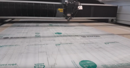 Gravure laser grand format sur plexi